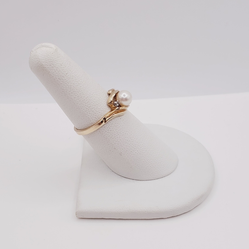 Classic 10k Solid Yellow Gold Cultured Freshwater Pearl & Diamond Twist Ring - Picture 6 of 9